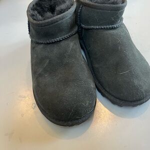 Cozy Black Kids Boots
